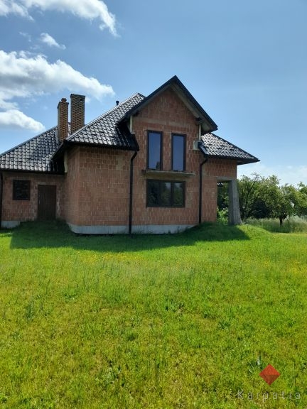 Do sprzedania dom w stanie surowym zamkniętym, Trzebuska
